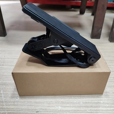 پدال گاز لیفتراک برقی