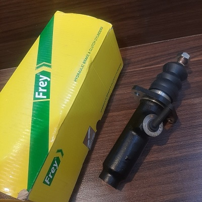 پمپ کلاچ تراکتور والترا