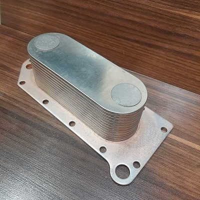 کولر روغن موتور کامینز 6CT کد فنی : C3974815____چینی