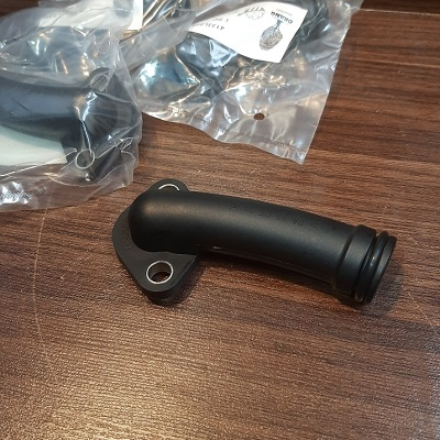 لوله واترپمپ موتور پرکینز 1104 ( لوله راه آب )