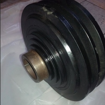 فولی سر میل لنگ تراکتور فرگوسن 399 ( موتور پرکینز 4 سیلندر و 6 سیلندر ) دو تسمه